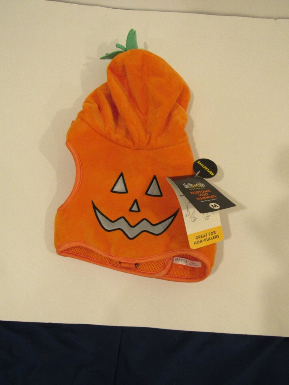 NEW HALLOWEEN DOG HARNESS/COSTUME SIZE MEDIUM